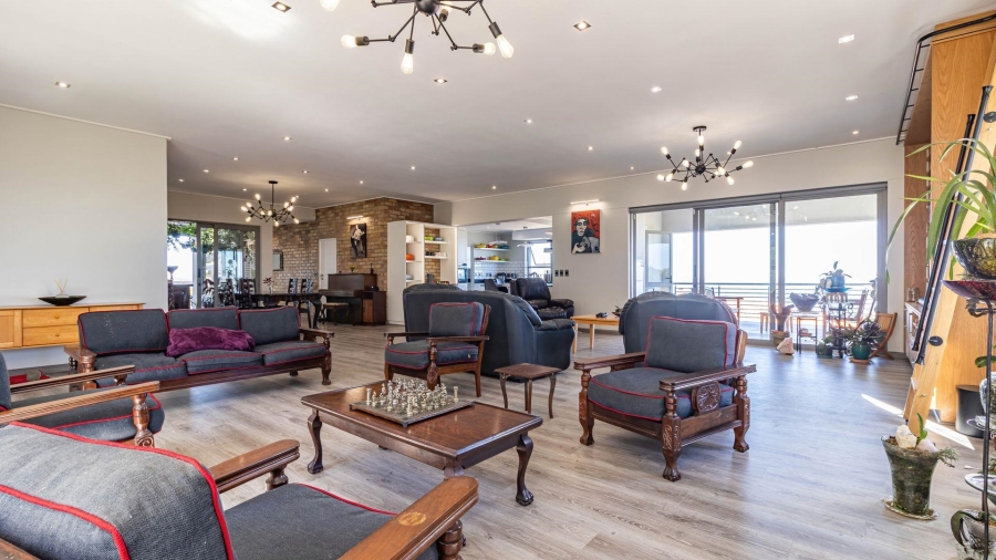 4 Bedroom Property for Sale in Berghof Western Cape